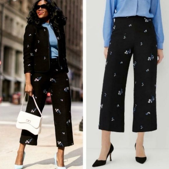 Ann Taylor Pants - Ann Taylor 2 Kate Floral Wide Leg Embroidered Tweed Office Career Crop Pant